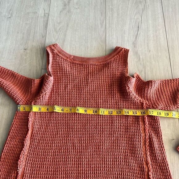 Free People Coral Cold Shoulder Knitted Top Size xs - Picture 4 of 6